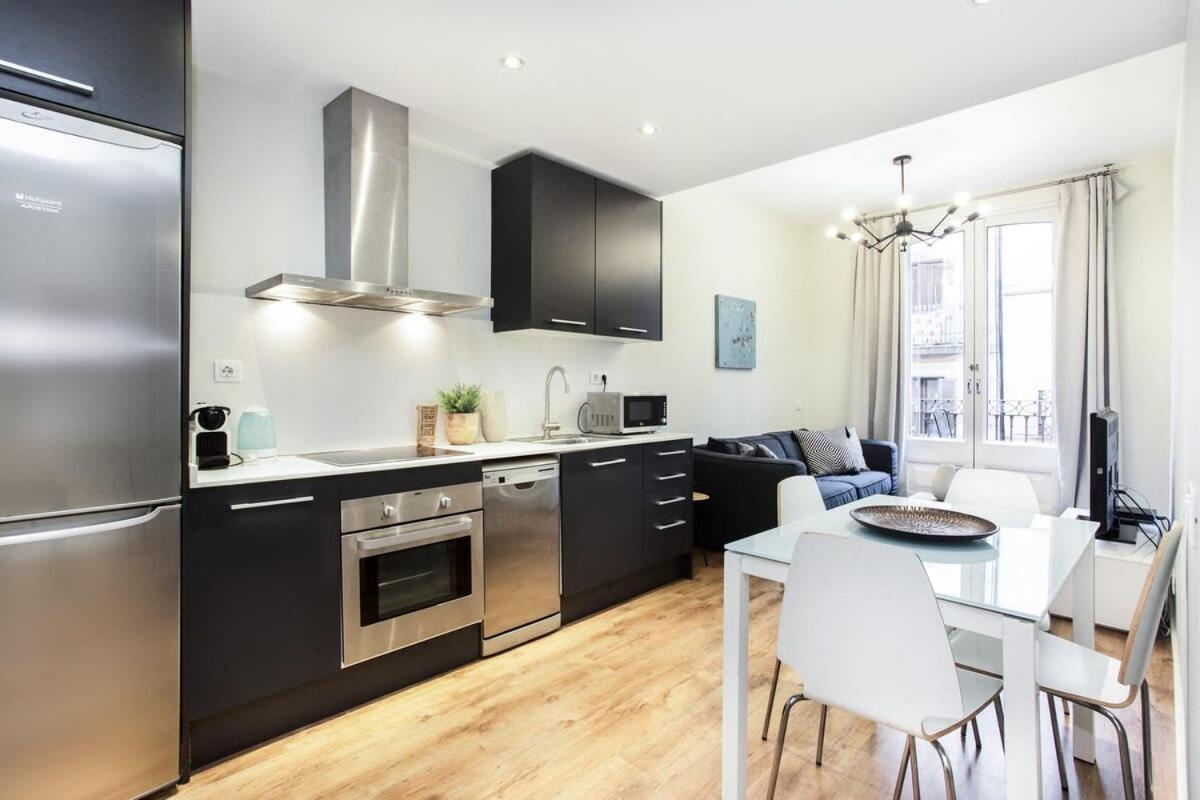 Bright And Modern 2bedroom In Ramblas 2 1a Barcelone